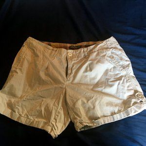 EDDIE BAUER Light Beige Tan Khaki Rolled Shorts Sz 8